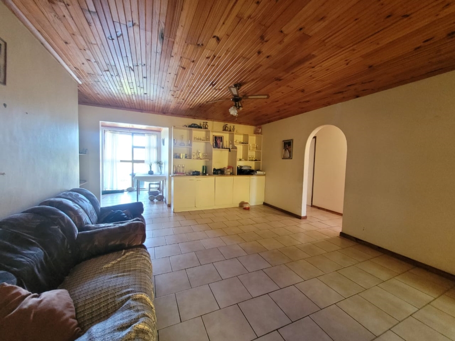 To Let 3 Bedroom Property for Rent in Kruisfontein Eastern Cape